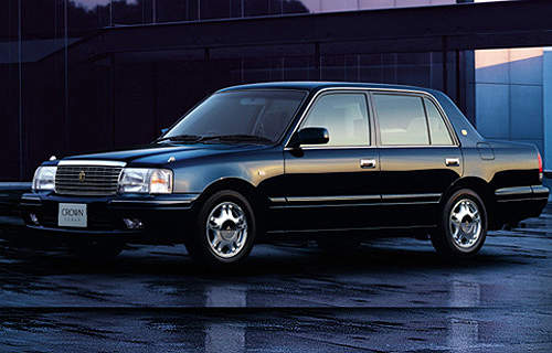 超凍齡《Toyota Crown Comfort》歲月幾乎不留痕跡？ | 宅宅新聞