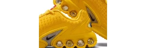 《樂高 x Nike》合作推出首款聯名鞋，一雙別人踩了還會痛到對方的鞋子(誤)…more
