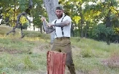 國外爆紅的猛男劈柴頻道,來享受一趟顱內高潮的旅程 國外爆紅的猛男劈柴頻道,來享受一趟顱內高潮的旅程