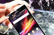 Xperia Z 感動，才正要開始！ 螢幕之美超越想像  性能之強超越期待