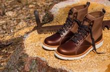 《Timberland Abington頂級工藝鞋款系列》春夏新款 向經典黃靴與品牌創始繆思的伐木工人致敬！