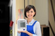 安心亞連續兩年代言日式健康品牌-歐姆龍 