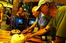 導演林超賢籌備《破風》遇生日 彭于晏 竇驍 半夜驚喜捧蛋糕開心慶生