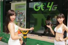 亞太電信Gt 4G幸福甜點巴士正式啟動 首站墾丁春吶與Gt Girls一同體驗飆速快感