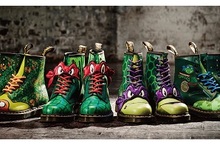 DR. MARTENS X TEENAGE MUTANT NINJA TURTLES Dr. MARTENS推出2016夏天超嗆新品忍者龜聯名馬汀童靴永不妥協X正義代表嗆翻這個盛夏！