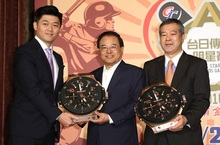 2016台日傳奇球星慈善表演賽HUBLOT宇舶錶榮耀擔任官方計時共同見證亞洲棒壇不朽時刻