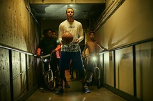 UNDER ARMOUR推出「Curry 3聖誕系列」融合節慶、信仰與球技元素 為球迷送上歲末大禮
