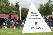 HUBLOT 成為蘇格蘭布雷馬高地運動會官方計時  英國女皇偕同皇室成員應邀出席百年盛典