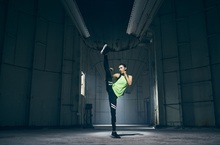 UNDER ARMOUR 致敬女性運動家  全球同步 #UNLIKEANY“不可比妳”  淬練意志力 讓每個她提升到無需與任何人對比的高度