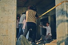 古天樂【殺破狼‧貪狼】跪求媒體尋女淚崩道歉女兒戲外也掉淚 香港上映速獲票房佳績！臺灣音樂人陳秀男任監製古天樂罕見開口錄宣傳曲