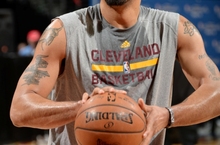SPALDING 2017 NBA 球星快閃活動馬里安(Shawn Marion)突擊校隊友誼賽 轟動永和運動中心