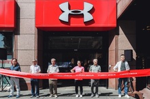 UNDER ARMOUR全台最大旗艦店登場！舉重女神郭婞淳現身 擔綱開幕店長力挺站台回饋母校致贈UA最強裝備 期許學弟妹成為台灣之光