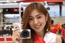 簡約時尚風格 釋放完美影像  Canon推出全新迷你單眼EOS M100 為女性打造動人時刻