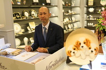 中外藝品展 旺代邀大師坐鎮Noritake狗年手繪盤新品亮相美女主播 蕭彤雯 導覽皇室精品