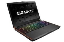 技嘉電競筆電獨霸多媒體大展 暑假唯一夏殺最大檔！Computex 新品 P56XT、Sabre Pro 15 搭配 RGB 背光鍵盤全台首賣