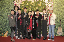 《52赫茲我愛你》首映會八位主演首次合體同台海角幫力挺魏導全員到齊現場星光雲集走紅毯 眾人直呼：「魏導面子好大！」