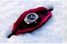 Big Bang One Click魔幻絨毛腕錶Big Bang One Click Cuddly Cuff Collection腕間凝聚時尚奢華新錶情
