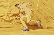 經典復刻時尚老爹鞋 拼接色塊引領風潮 PUMA THUNDER SPECTRA 懷舊新色復刻登台 首波黑紅配色強勢回歸 強佔秋冬時尚街頭