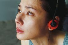 清明連假一同進戲院觀賞《哈納萊伊灣》思念摯愛 吉田羊歷練演技受封日本”丁寧”   《挪威的森林》《小偷家族》金獎組合聯手打造絕美影像詩篇