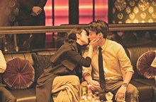 被賴雅妍逼著選態度？他竟被這位「女神」搶吻！  曾之喬男友變節偷情？網路懶人包提前外流公審台版賈伯斯