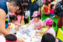 彩色蜂鳥驚喜現身，吸引千人萌翻動物園！ 第二屆威剛親子繪畫攝影比賽 親子同樂畫創意