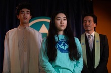 《一屍到底》導演上田慎一郎正宗執導第2部作品《特約經紀公司》 上田挑演員風格獨具 最想拍攝間諜片 吸引稻垣吾郎自薦演出潔癖又自戀的間諜特工