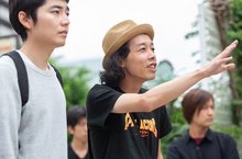 《一屍到底》導演上田慎一郎 正宗執導第2部作品《特約經紀公司》 10年只演3部作品的演員大澤數人首次當主角太緊張 要靠巧克力壓驚 