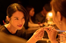 全球影壇首部！【聖人大盜】區塊鏈解密 賴雅妍杯子戲法超神 銅板價鉤住曹晏豪 挺台片當監製&主演 曾志偉金融霸主露邪笑