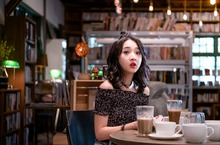 林映唯小丑女上身哭到妝花首度出演喜劇《不讀書俱樂部》惹笑果