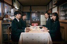 《解憂雜貨店》團隊溫暖新作，含金量超高演技陣容《最初的晚餐》聯手飆戲！ 連《深夜食堂》安倍夜郎都大讚好吃，網友警告「千萬不要空腹看」的美味電影！