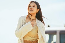 吉高由里子《想見你的愛》蒙眼煮飯揣摩盲女 狂閃橫濱流星炙熱視線