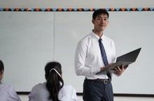 泰國鄰家王子Weir 《這一次不再錯過你》深情喊話「你讓我想起某個人」勾回初戀