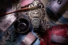 CLASSIC FUSION CHRONOGRAPH SHEPARD FAIREY SHEPARD FAIREY聯名計時碼錶 宇舶攜手當代街頭藝術教父最新力作