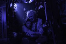 ME TOO女星戲外險遭性侵，不甩演藝圈潛規則逃狼爪，【靈冤而厲】戲裡仍慘遭性侵害