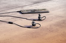 SteelSeries賽睿歡慶20週年 推出全新Tusq入耳式手遊電競耳機  給你身臨其境的音訊體驗