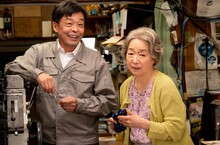 年齡相差近一甲子！兩代傳奇女星一起為新片獻聲演唱主題曲