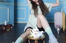 蔡依林化身為誤闖童話夢境的愛麗絲  PUMA KOSMO Rider 雕塑型美鞋