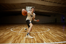 LaMelo Ball 簽名籃球鞋 熱血決戰賽季 PUMA MB.02 Whispers 奶油純白
