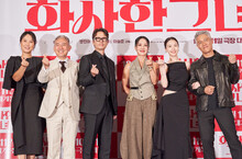 嚴正化、方珉妸《詐騙女王》演母女直呼羞赧  華莎、泫雅現身試映