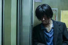 冰塊腹肌男星 游書庭 《鬼天廈》被火紋身 金獎特效化妝師 耗時3小時 貼皮打造