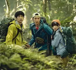 頭撞牆破百次竟喊好玩？袁澧林《山忌 黃衣小飛俠》發狂演技演上癮