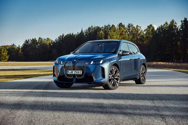 用豪華定義純電未來 全新BMW iX豪華純電旗艦休旅 預售正式啟動