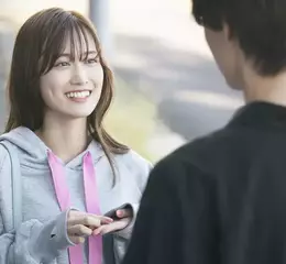 人氣偶像作間龍斗、山下美月首次合作 愈演愈交心，上演浪漫姊弟戀