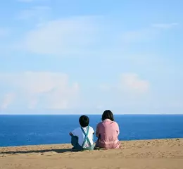 日本國民女神綾瀨遙 竟孤獨到搶車擄人?