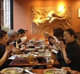 記憶中的味道！電影《來自廚房的花束》人氣食堂融合台日飲食文化
