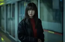 釜山電影節口碑爆棚，《破墓》導演大讚！ 《地嚇鐵》正式預告驚悚上線 年度最受矚目「空間型」恐怖電影 導演：「想在冷漠的地鐵放進『怪物』」