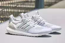 全新台北城市限定 ULTRABOOST TAIPEI 鞋款  探索日常文化專屬標籤 茄芷袋配色掀復古回潮！