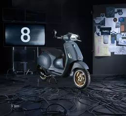 Vespa Sprint Officina 8特仕版全新登場 承襲傳奇初衷，首批限量50台正式抵港！