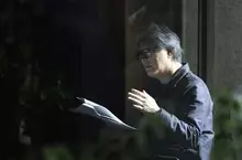 第82屆威尼斯影展正式競賽片 國際大導朴贊郁驚世新作 《徵人啟弒》定檔十月登台! 李炳憲、孫藝珍首度合演夫妻檔 第82屆威尼斯影展正式競賽片 國際大導朴贊郁驚世新作 《徵人啟弒》定檔十月登台! 李炳憲、孫藝珍首度合演夫妻檔