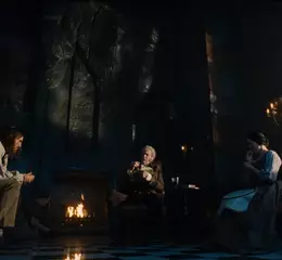 瑪格羅比穿夢幻白紗大談禁戀！【“咆哮山莊”】2026情人節激情獻映